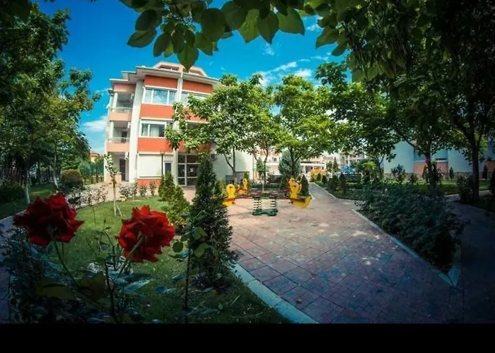 Sunny Sanny Parking Free Apartman *