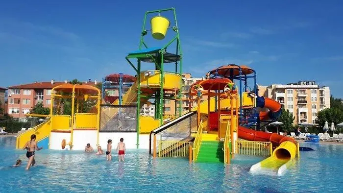 Sunny Sanny Parking Free Apartman *